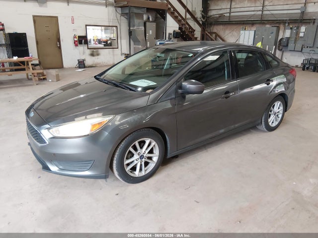 Ford FOCUS SE 2018 1FADP3F28JL328280 Image 2