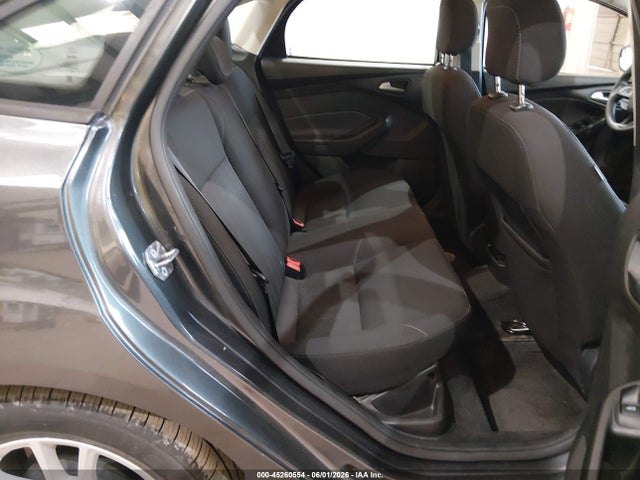 Ford FOCUS SE 2018 1FADP3F28JL328280 Image 8