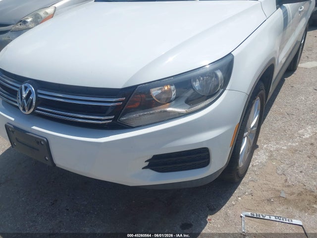 45260564 :رقم المزاد ، WVGAV3AX1EW608922 vin ، 2014 Volkswagen Tiguan Se مزاد بيع