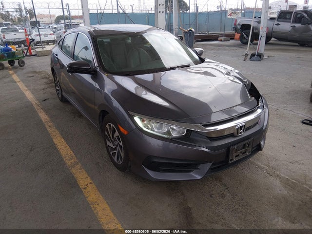Honda CIVIC EX 2018 2HGFC2F70JH608875 Image 1