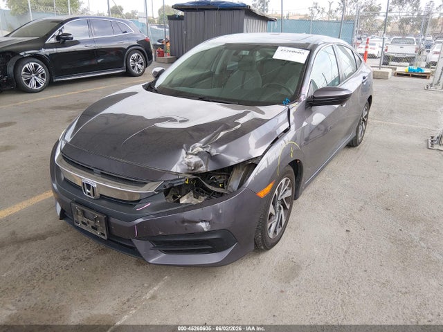 Honda CIVIC EX 2018 2HGFC2F70JH608875 Image 2
