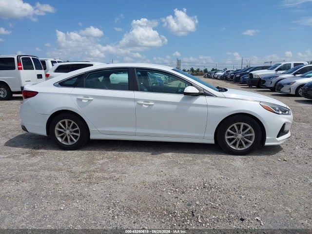 Hyundai SONATA ECO 2018 5NPE24AA0JH701642 Image 13