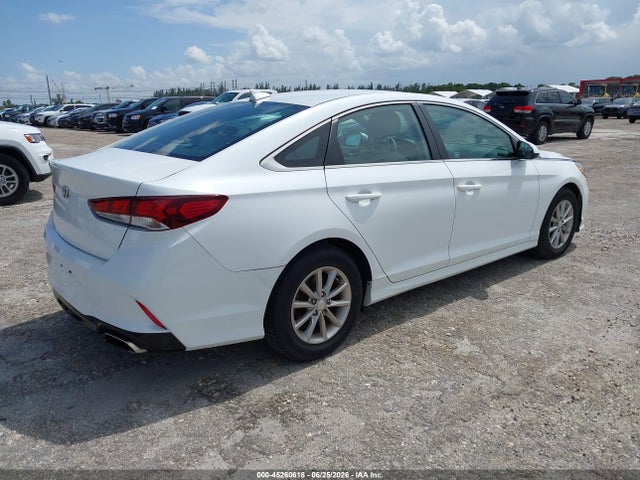 Hyundai SONATA ECO 2018 5NPE24AA0JH701642 Image 4