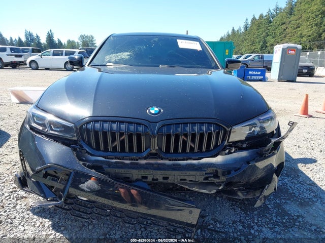 3MW89FF03R8E43956 BMW 330i Xdrive