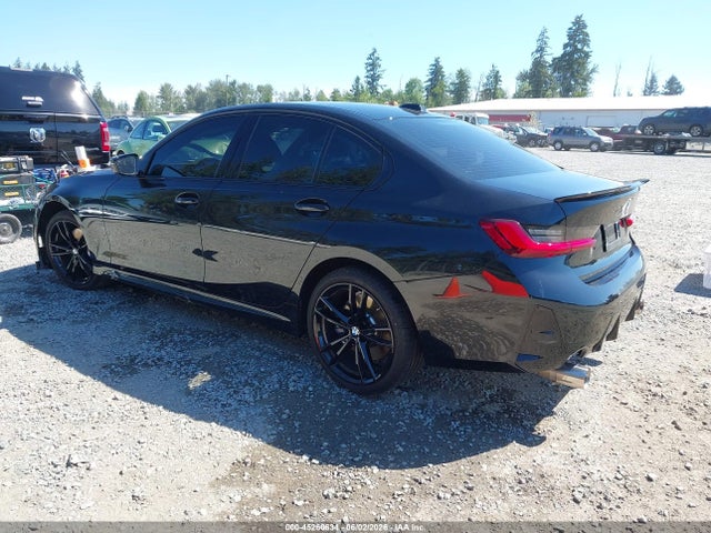 BMW 330i Xdrive 2024 3MW89FF03R8E43956 Image 3