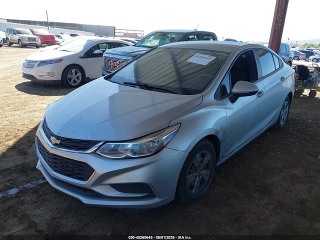 45260645 :رقم المزاد ، 1G1BC5SM1J7159835 vin ، 2018 Chevrolet Cruze Ls Auto مزاد بيع