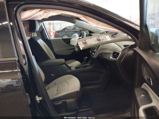 3GNAXSEV1KL157629 Chevrolet EQUINOX LS