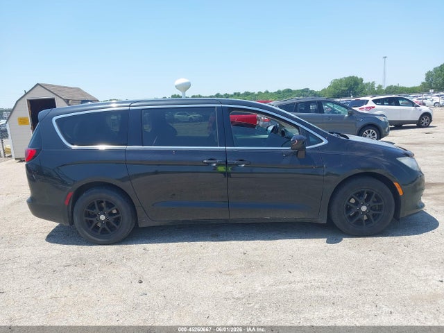 2017 Chrysler Pacifica Touring მანქანა იყიდება აუქციონზე, vin: 2C4RC1DG6HR507336, აუქციონის ნომერი: 45260667