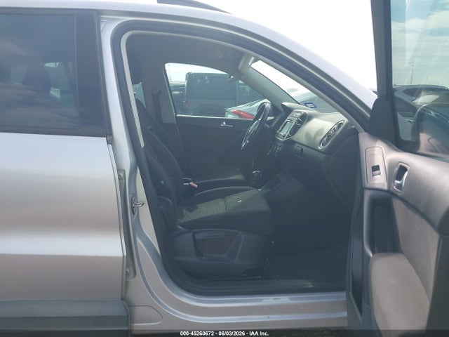 Aukcja sprzedaży 2015 Volkswagen Tiguan S, vin: WVGAV7AX2FW562560, numer aukcji: 45260672