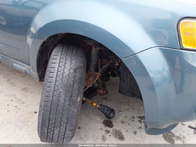 Продаж на аукціоні авто 2011 Ford Escape Limited, vin: 1FMCU0E73BKC09940, номер лоту: 45260726