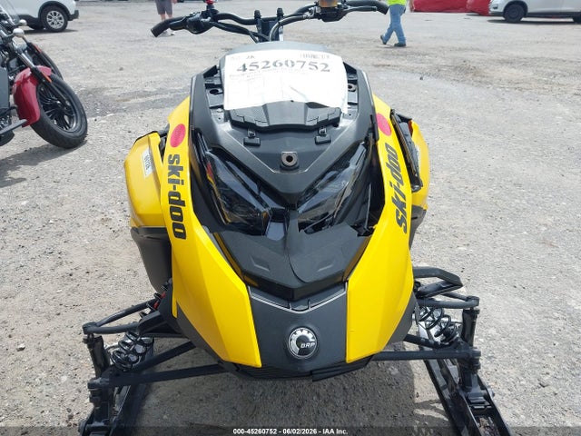 Ski-Doo Renegade Andrenaline 2024 2BPSMBRA1RV000250 Image 12