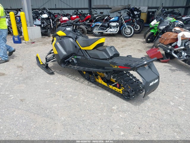 Ski-Doo Renegade Andrenaline 2024 2BPSMBRA1RV000250 Image 3