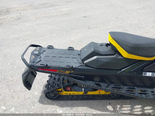 Ski-Doo Renegade Andrenaline 2024 2BPSMBRA1RV000250 Image 8