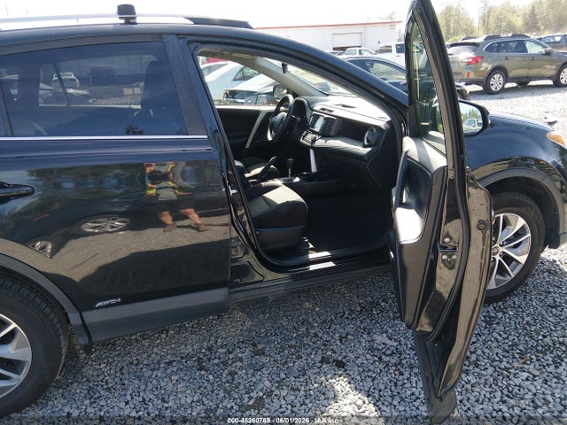 Aukcja sprzedaży 2017 Toyota Rav4 Hybrid Xle, vin: JTMRJREV0HD125128, numer aukcji: 45260769