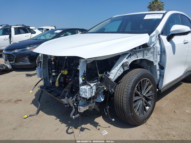 JTJHKCFZ0T2081592 Lexus Nx 450h+ Premium