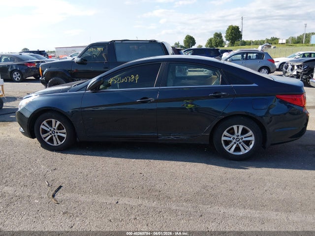 Продажа на аукционе авто 2013 Hyundai Sonata Gls, vin: 5NPEB4AC4DH805945, номер лота: 45260784
