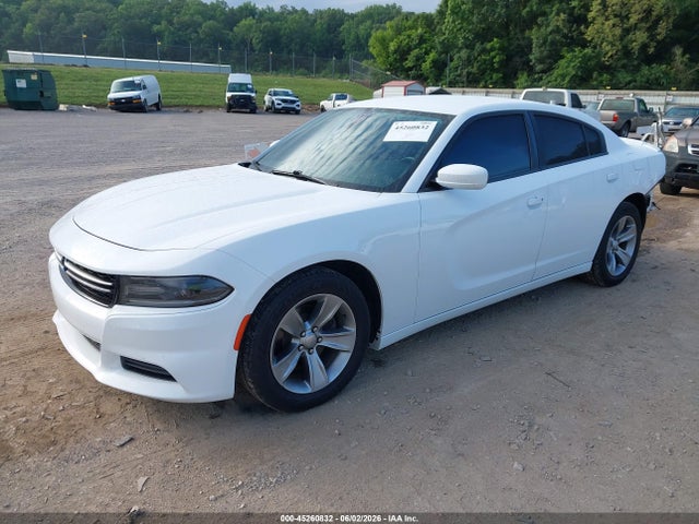 45260832 :رقم المزاد ، 2C3CDXBG9FH917872 vin ، 2015 Dodge Charger Se مزاد بيع