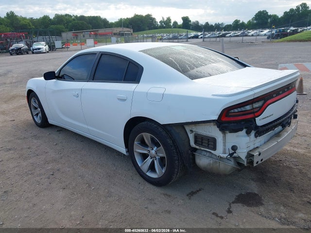 45260832 :رقم المزاد ، 2C3CDXBG9FH917872 vin ، 2015 Dodge Charger Se مزاد بيع