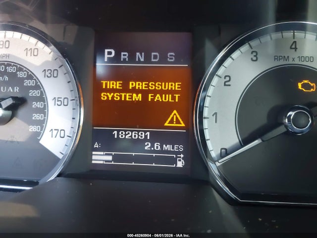 45260904 :رقم المزاد ، SAJWA0GB3ALR49817 vin ، 2010 Jaguar Xf Premium مزاد بيع