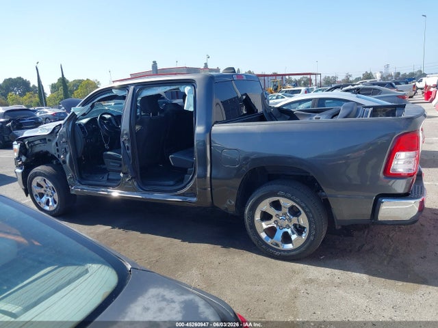 1C6RRFFG3RN213505 RAM 1500 Big Horn 4x4 5&#039;7 Box