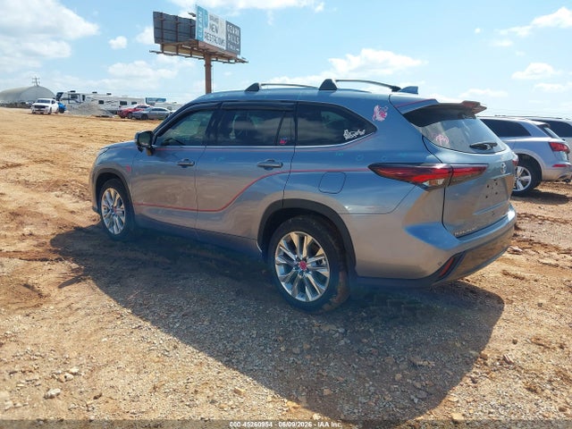 Toyota Highlander Limited 2024 5TDKDRBHXRS553494 Image 3