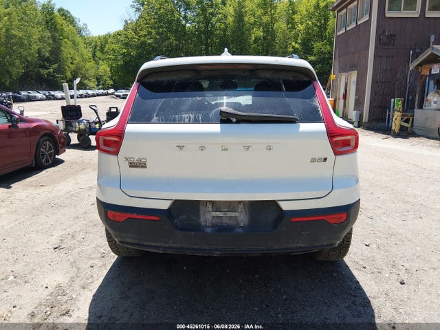 45261015 :رقم المزاد ، YV4L12UL7R2332803 vin ، 2024 Volvo Xc40 B5 Plus Dark Theme مزاد بيع