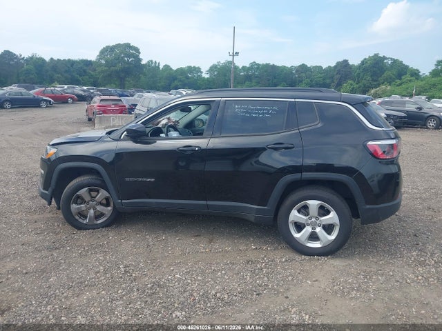 Продаж на аукціоні авто 2018 Jeep Compass Latitude 4x4, vin: 3C4NJDBB5JT434587, номер лоту: 45261026