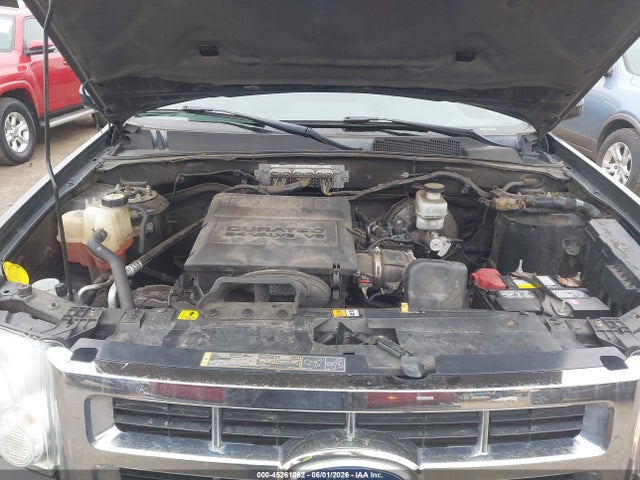 45261062 :رقم المزاد ، 1FMCU9EG8BKB84876 vin ، 2011 Ford Escape Limited مزاد بيع