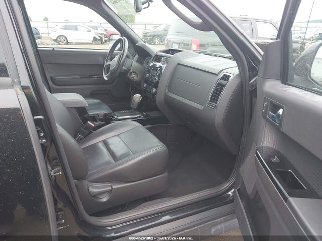45261062 :رقم المزاد ، 1FMCU9EG8BKB84876 vin ، 2011 Ford Escape Limited مزاد بيع