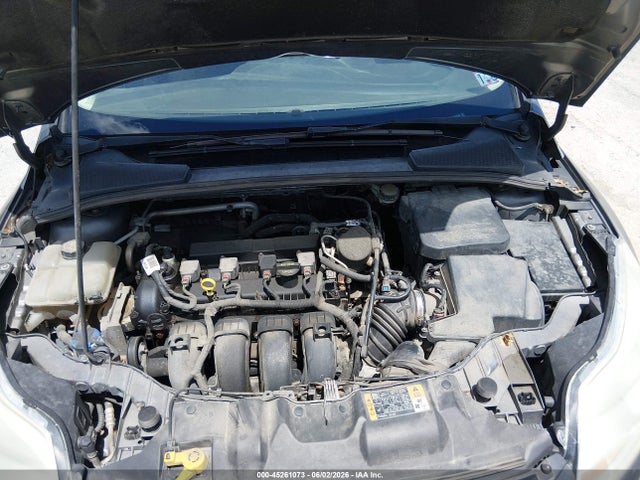 45261073 :رقم المزاد ، 1FADP3F28EL272525 vin ، 2014 Ford Focus Se مزاد بيع
