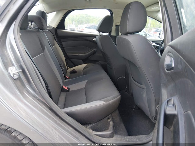 45261073 :رقم المزاد ، 1FADP3F28EL272525 vin ، 2014 Ford Focus Se مزاد بيع