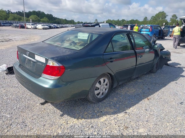 2005 Toyota Camry Le მანქანა იყიდება აუქციონზე, vin: 4T1BE32K55U099680, აუქციონის ნომერი: 45261138