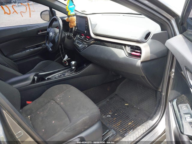 NMTKHMBX4KR077455 Toyota C-HR XLE