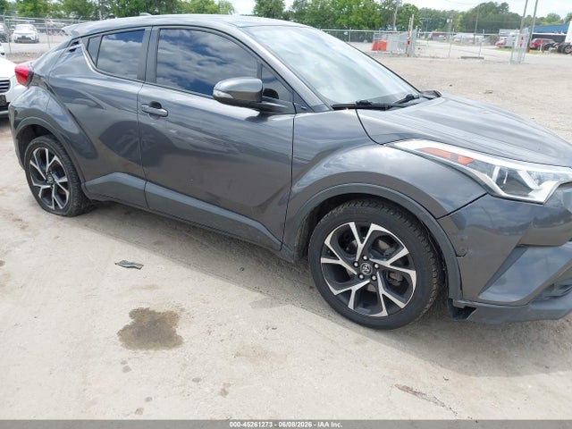 NMTKHMBX4KR077455 Toyota C-HR XLE