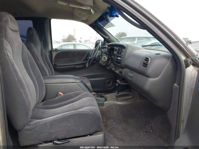 45261293 :رقم المزاد ، 1B7GG22N1YS713245 vin ، 2000 Dodge Dakota Slt/sport مزاد بيع