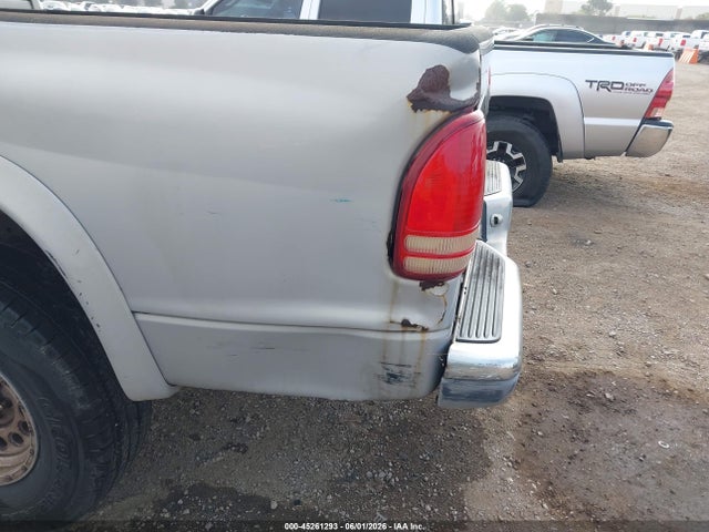 45261293 :رقم المزاد ، 1B7GG22N1YS713245 vin ، 2000 Dodge Dakota Slt/sport مزاد بيع