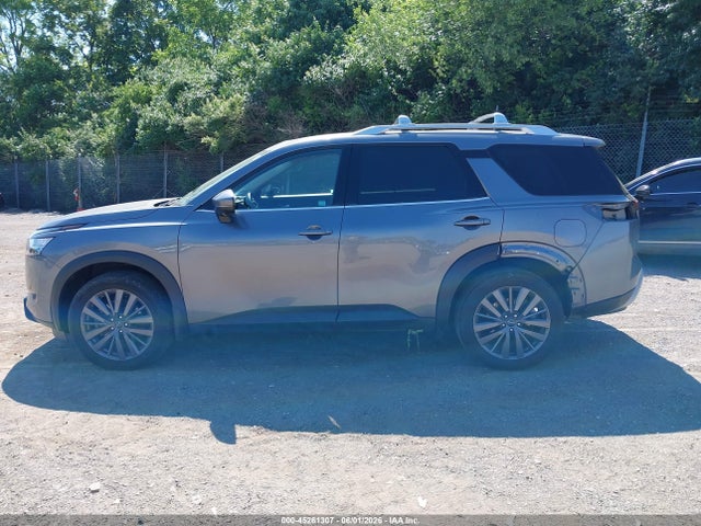5N1DR3CD2RC256378 Nissan Pathfinder Sl 4wd