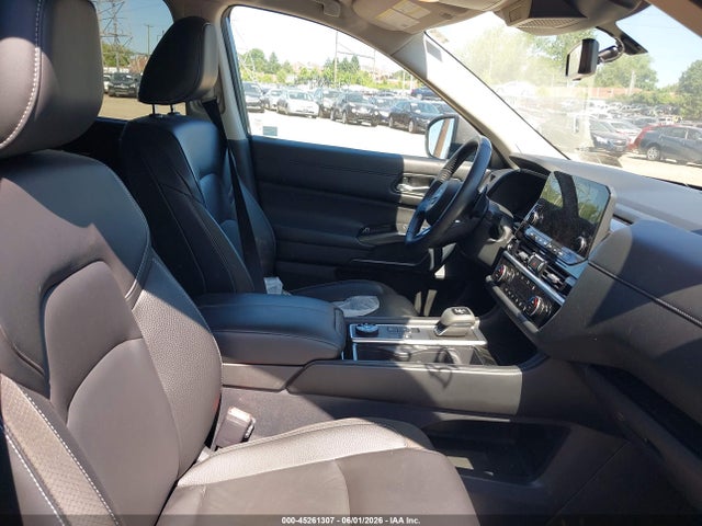 5N1DR3CD2RC256378 Nissan Pathfinder Sl 4wd
