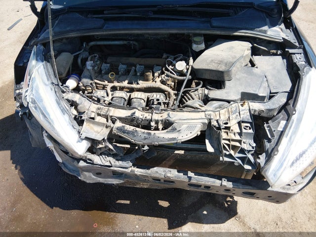 Ford FOCUS SE 2018 1FADP3K22JL244848 Image 10