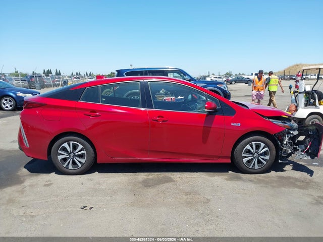 Toyota Prius Prime Advanced 2017 JTDKARFP2H3023532 Image 14