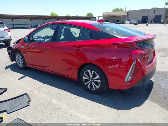 Toyota Prius Prime Advanced 2017 JTDKARFP2H3023532 Image 3