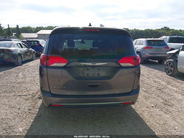 2017 Chrysler Pacifica Touring-l Plus მანქანა იყიდება აუქციონზე, vin: 2C4RC1EG2HR851342, აუქციონის ნომერი: 45261455