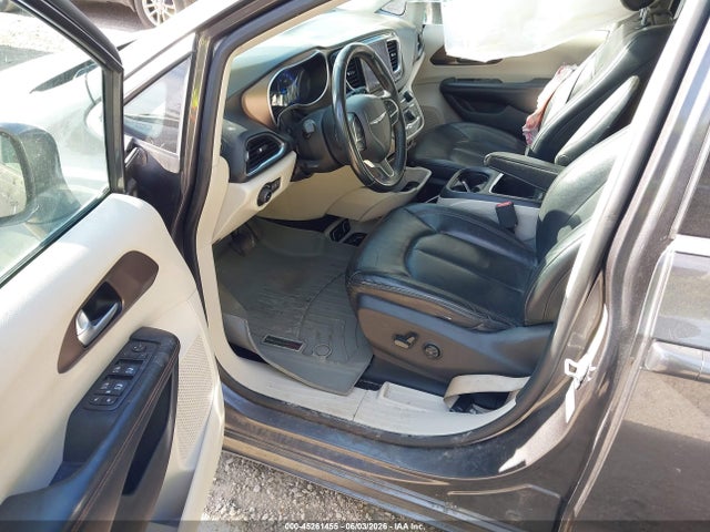 2017 Chrysler Pacifica Touring-l Plus მანქანა იყიდება აუქციონზე, vin: 2C4RC1EG2HR851342, აუქციონის ნომერი: 45261455