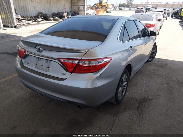 2015 Toyota Camry Se მანქანა იყიდება აუქციონზე, vin: 4T1BF1FK7FU981964, აუქციონის ნომერი: 45261468