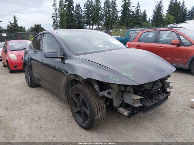 Продажа на аукционе авто 2026 Tesla Model Y Premium Rear-wheel Drive/rear-wheel Drive, vin: 7SAYGDED1TF398796, номер лота: 45261489