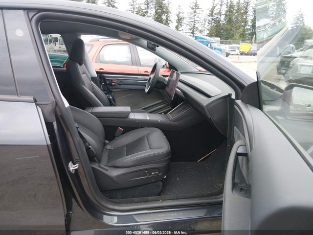 Продажа на аукционе авто 2026 Tesla Model Y Premium Rear-wheel Drive/rear-wheel Drive, vin: 7SAYGDED1TF398796, номер лота: 45261489