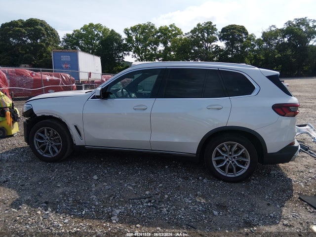 45261539 :رقم المزاد ، 5UXCR4C09N9J59686 vin ، 2022 Bmw X5 Sdrive40i مزاد بيع