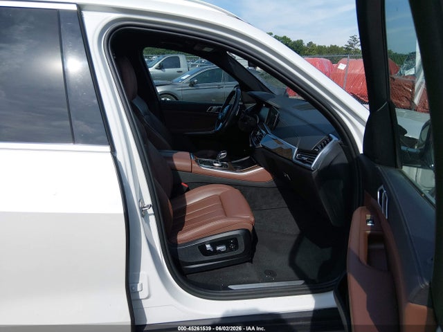 45261539 :رقم المزاد ، 5UXCR4C09N9J59686 vin ، 2022 Bmw X5 Sdrive40i مزاد بيع