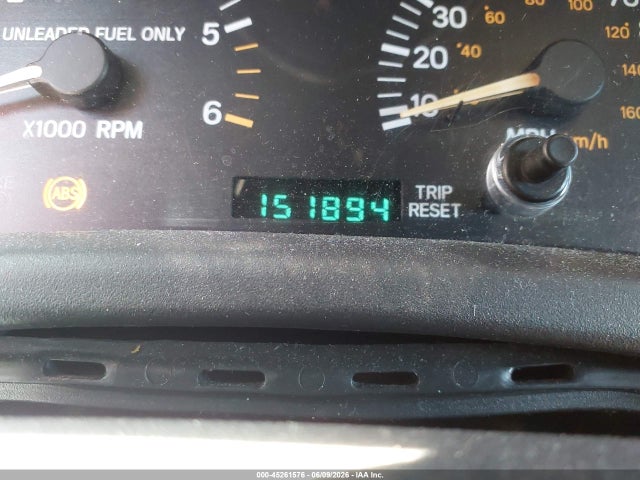 2001 Jeep Cherokee Sport მანქანა იყიდება აუქციონზე, vin: 1J4FF48S31L628859, აუქციონის ნომერი: 45261576