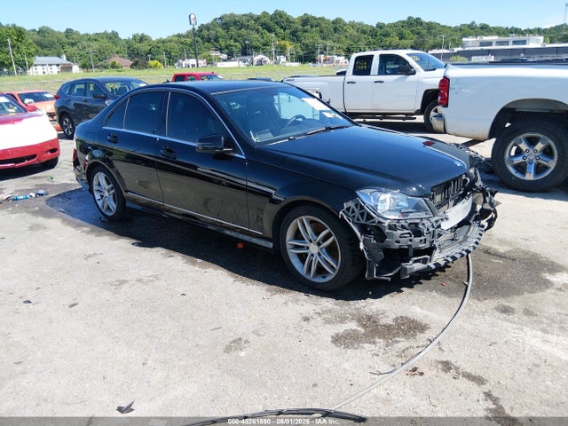 Продаж на аукціоні авто 2014 Mercedes-benz C 300 Sport 4matic, vin: WDDGF8ABXEG250720, номер лоту: 45261590